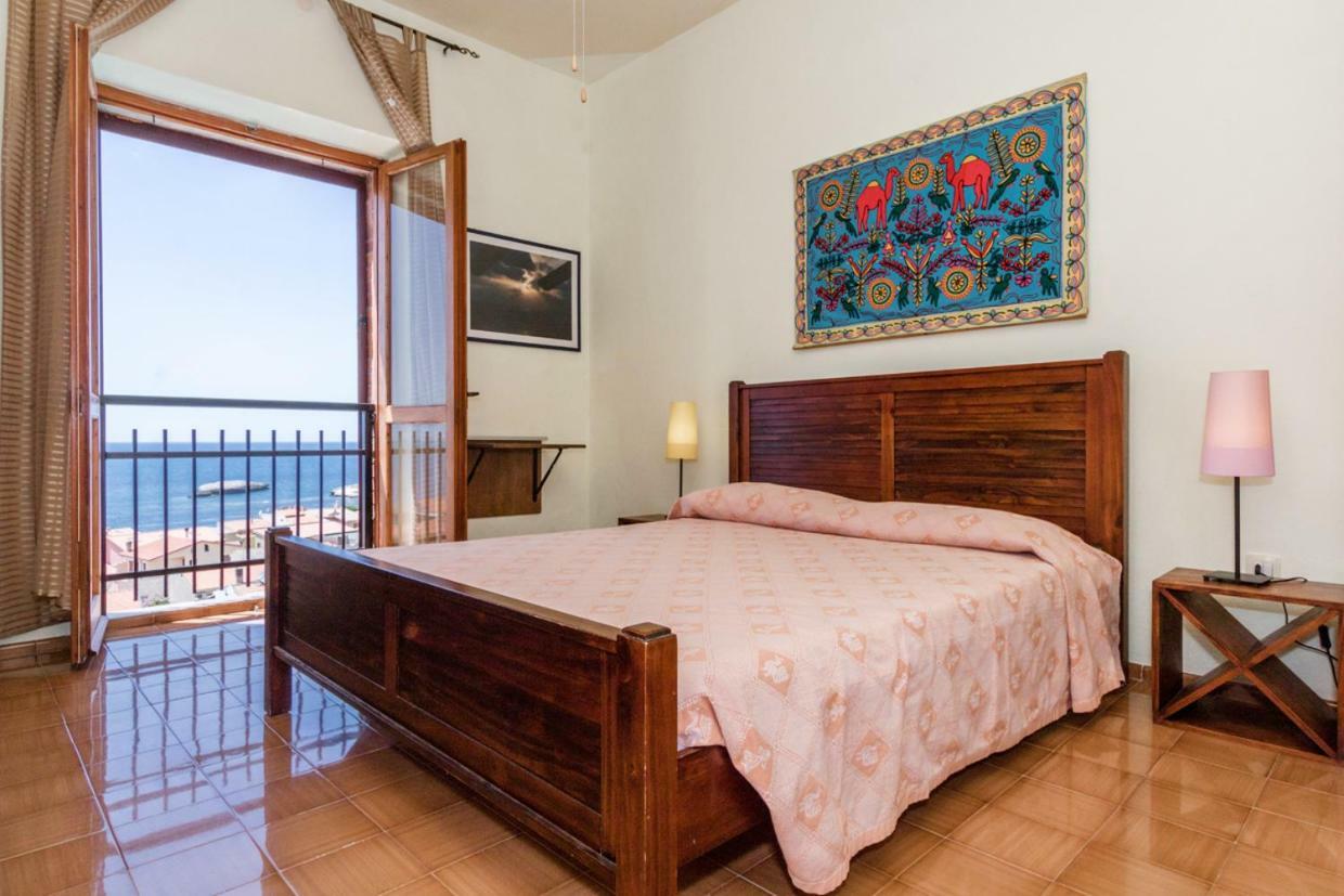 Mare Lughente Bed & Breakfast С'Аркиту Кулиери Екстериор снимка