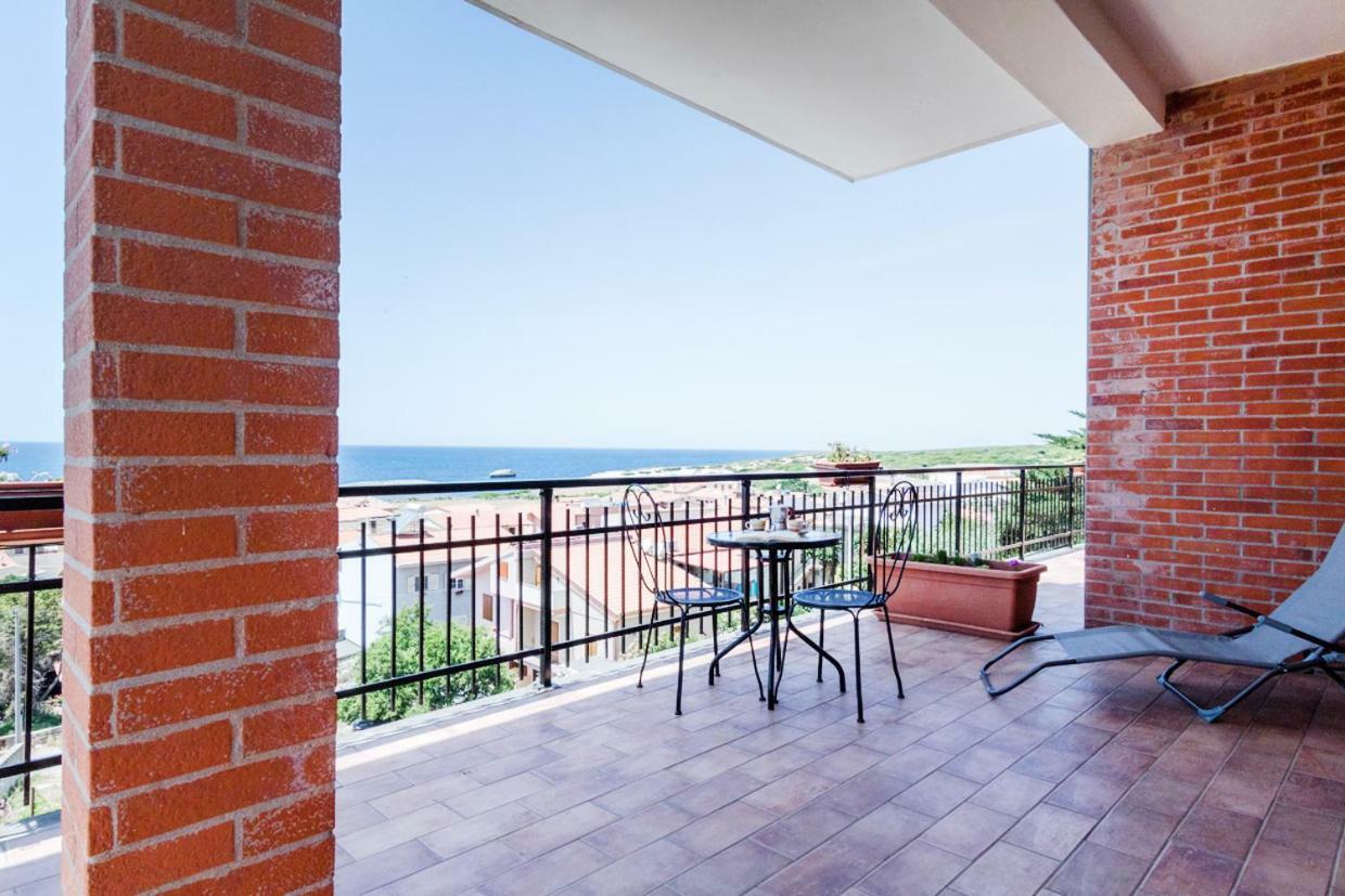 Mare Lughente Bed & Breakfast С'Аркиту Кулиери Екстериор снимка