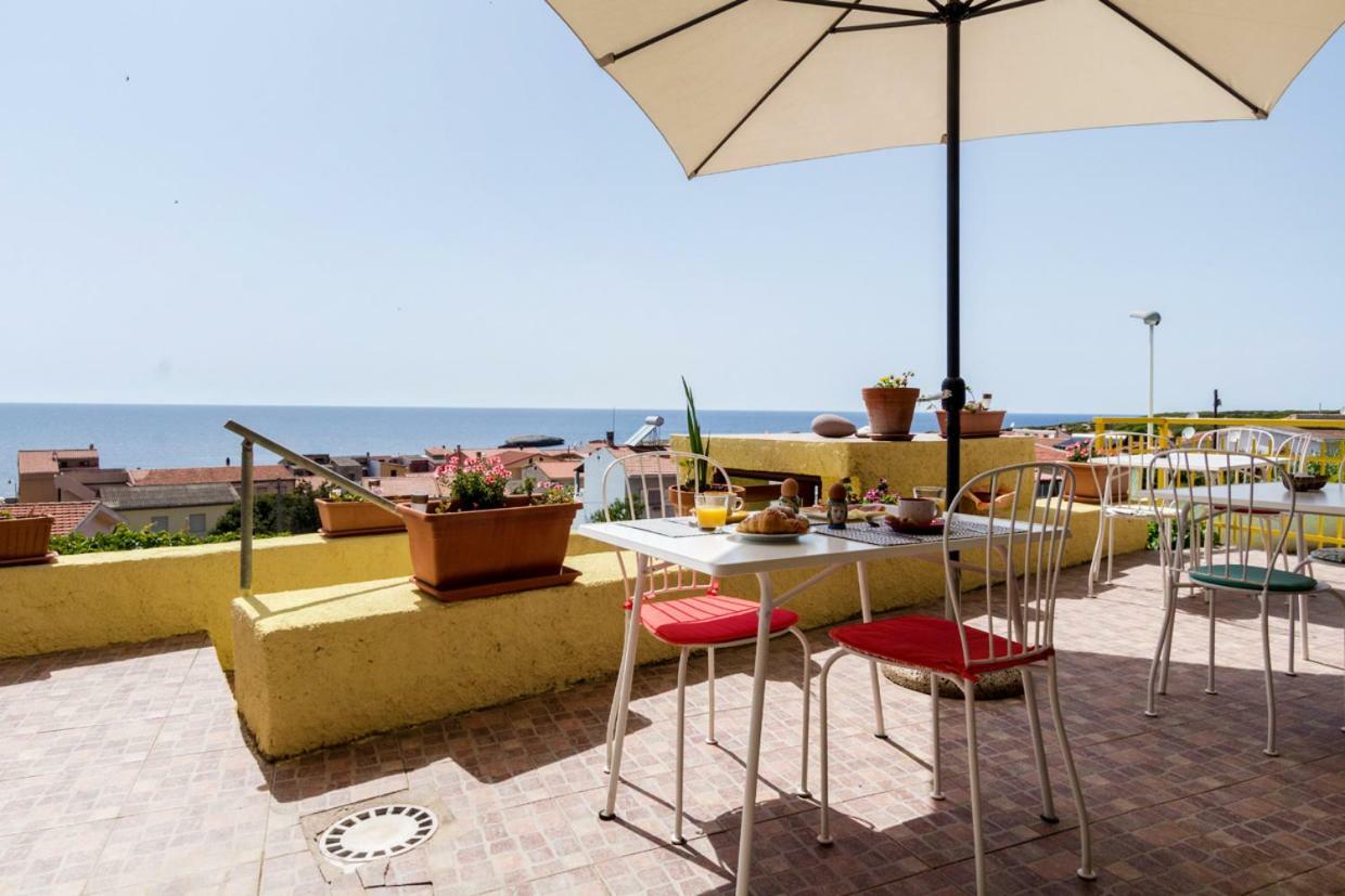 Mare Lughente Bed & Breakfast С'Аркиту Кулиери Екстериор снимка