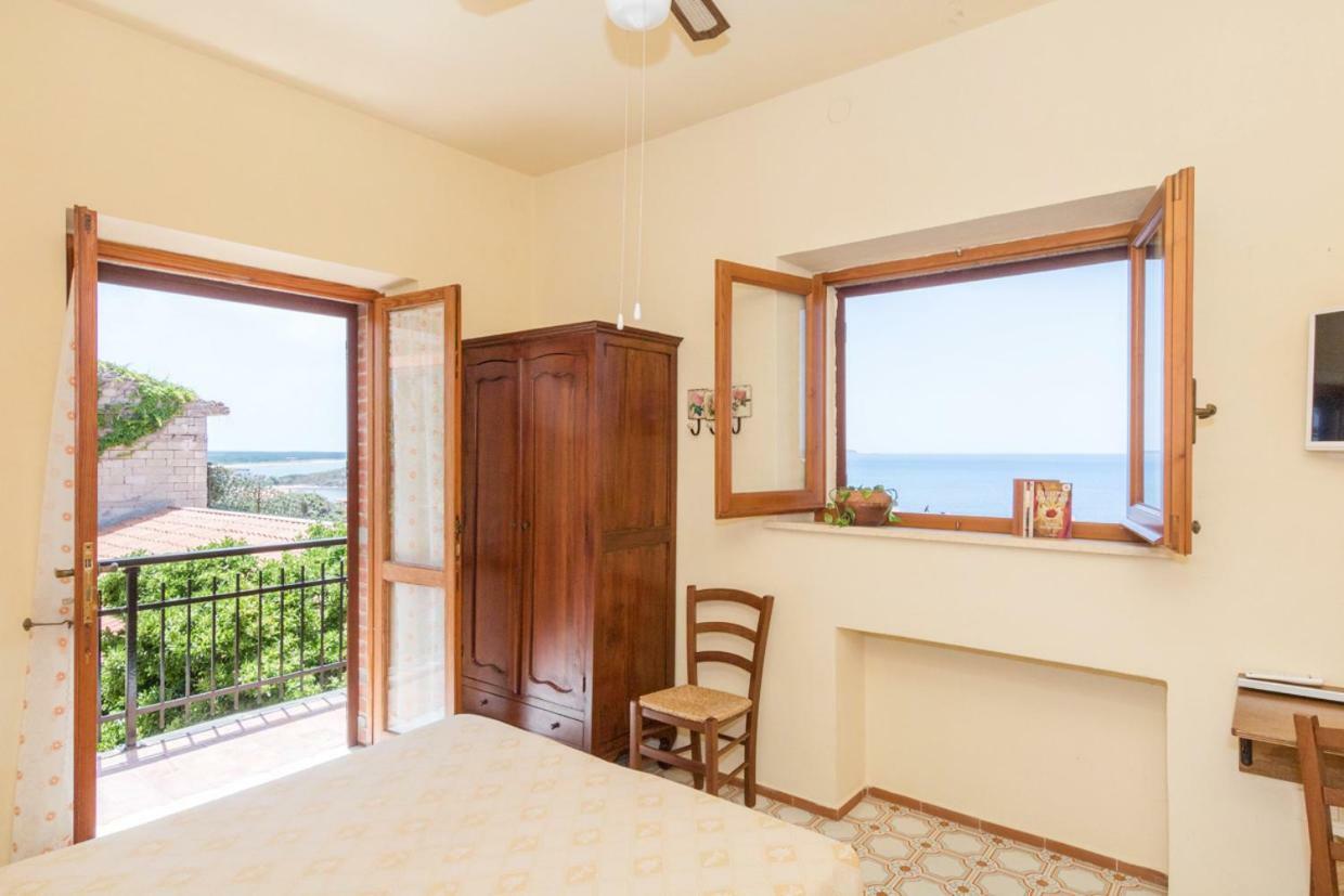 Mare Lughente Bed & Breakfast С'Аркиту Кулиери Екстериор снимка