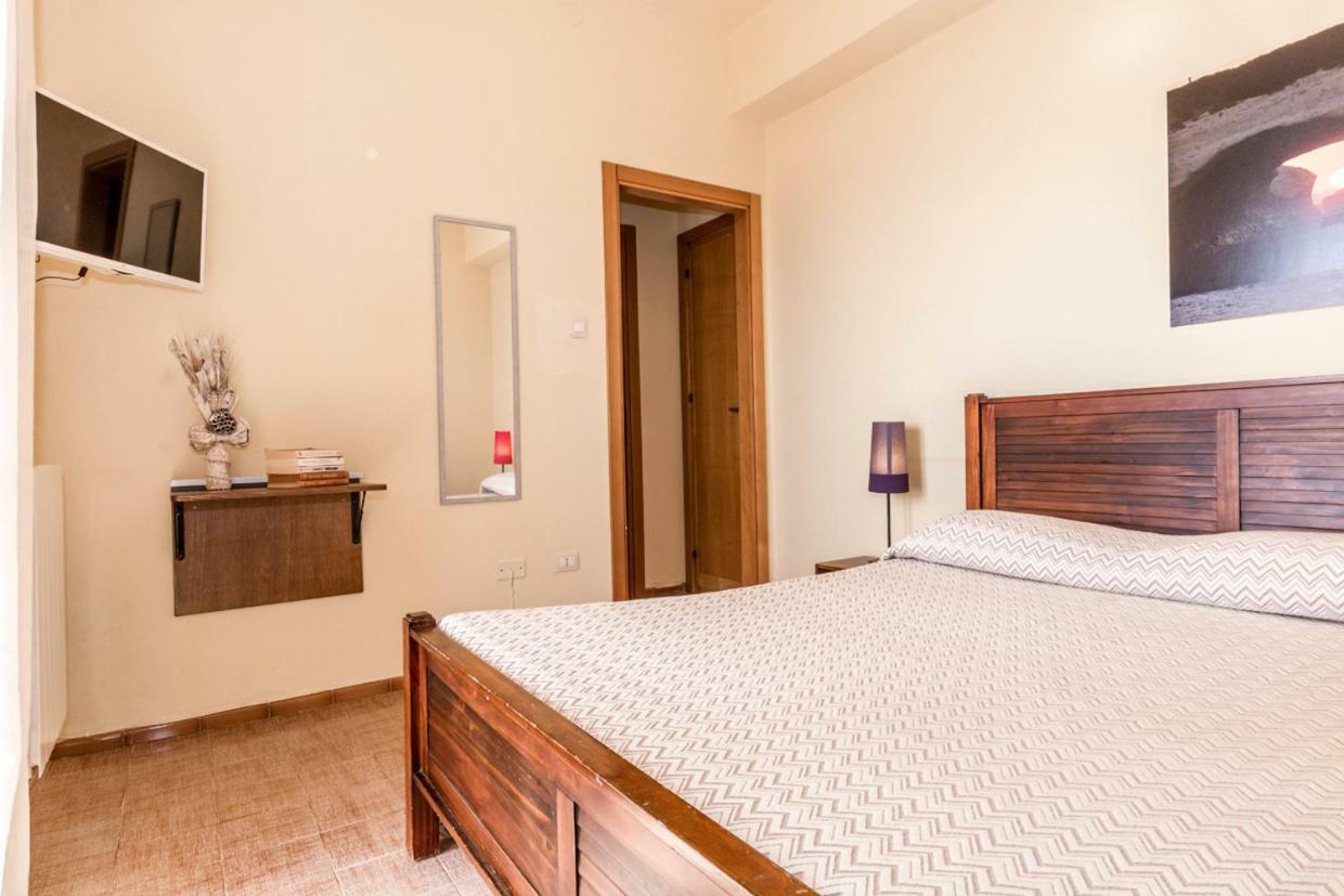 Mare Lughente Bed & Breakfast С'Аркиту Кулиери Екстериор снимка