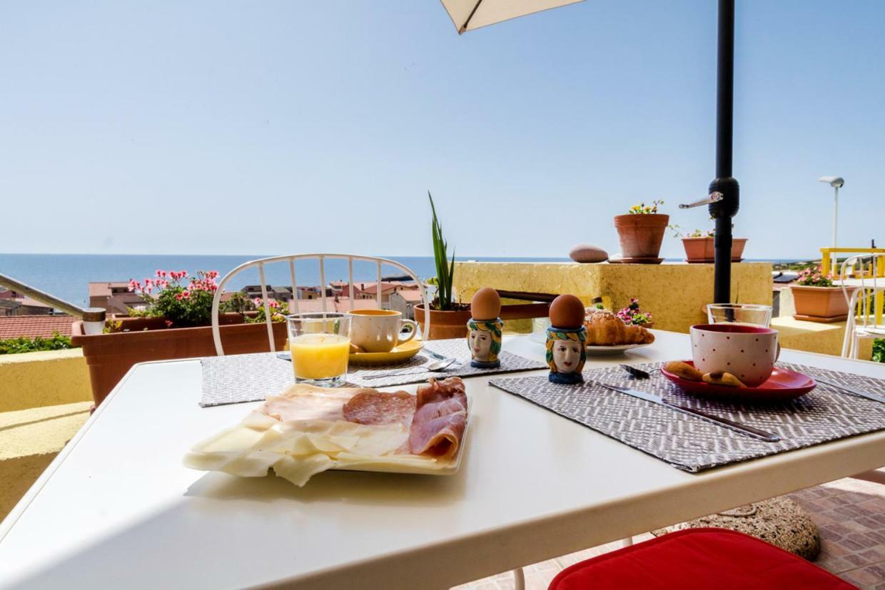 Mare Lughente Bed & Breakfast С'Аркиту Кулиери Екстериор снимка