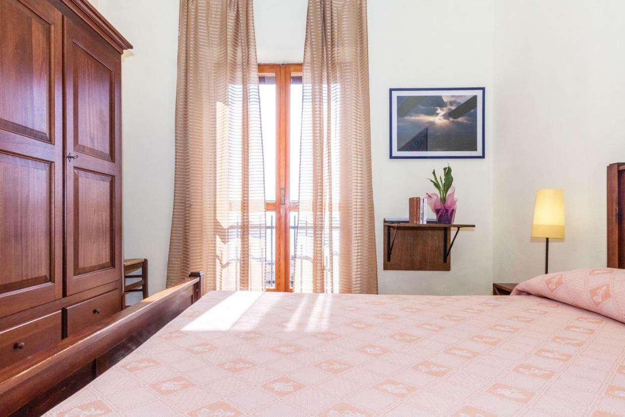 Mare Lughente Bed & Breakfast С'Аркиту Кулиери Екстериор снимка