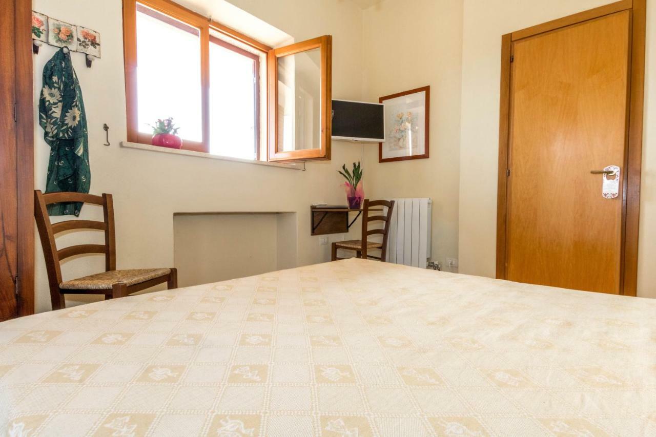 Mare Lughente Bed & Breakfast С'Аркиту Кулиери Екстериор снимка