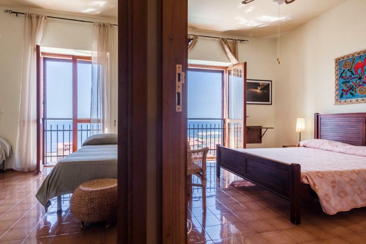 Mare Lughente Bed & Breakfast С'Аркиту Кулиери Екстериор снимка